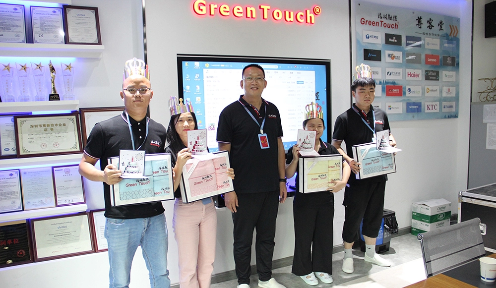 Pesta ulang tahun karyawan perusahaan