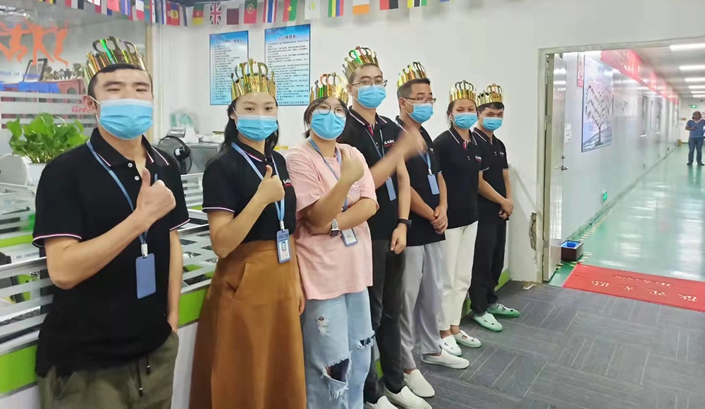 Perayaan ulang tahun karyawan bulan September