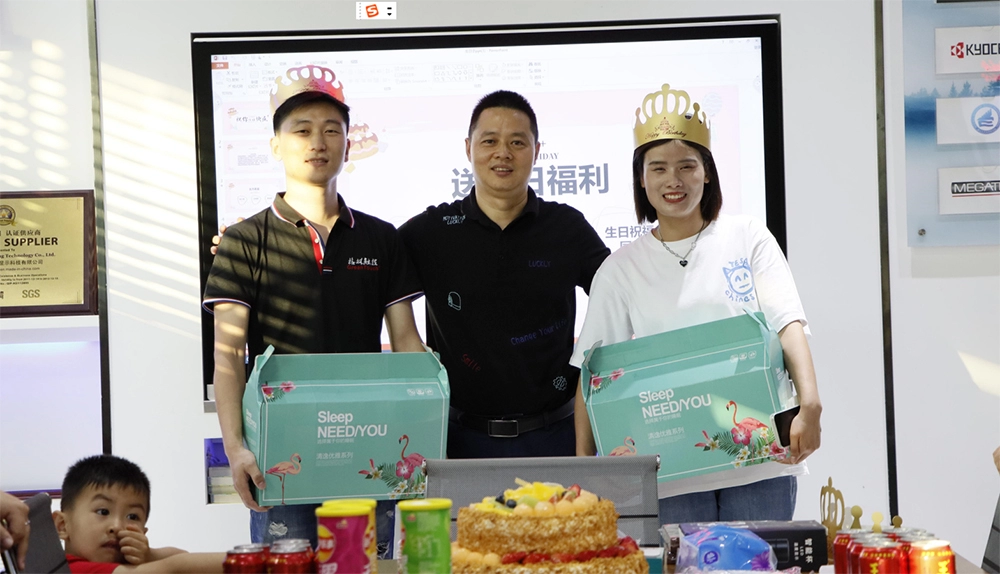 Pesta Ulang Tahun Staf April 2022