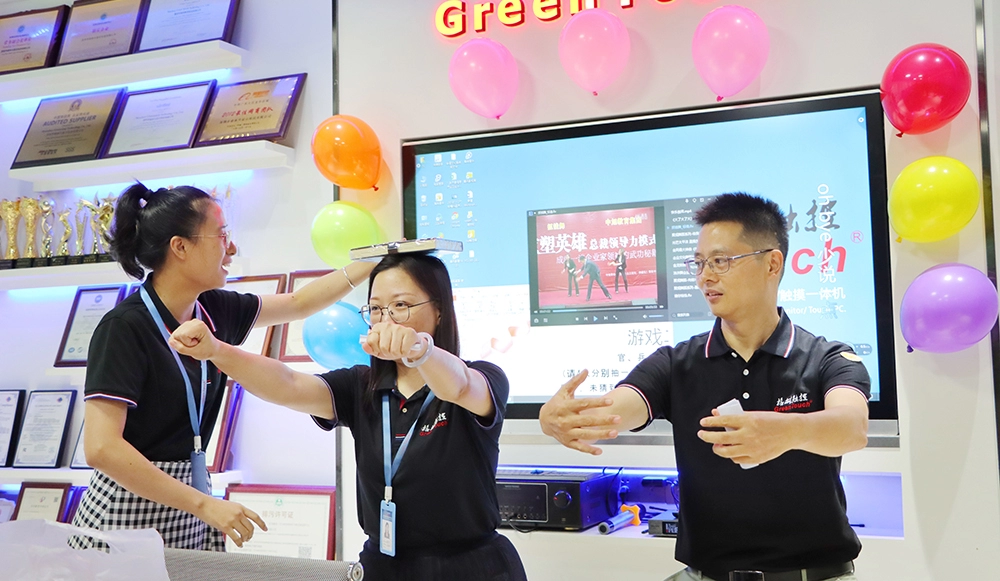 Pesta Ulang Tahun Karyawan GreenTouch