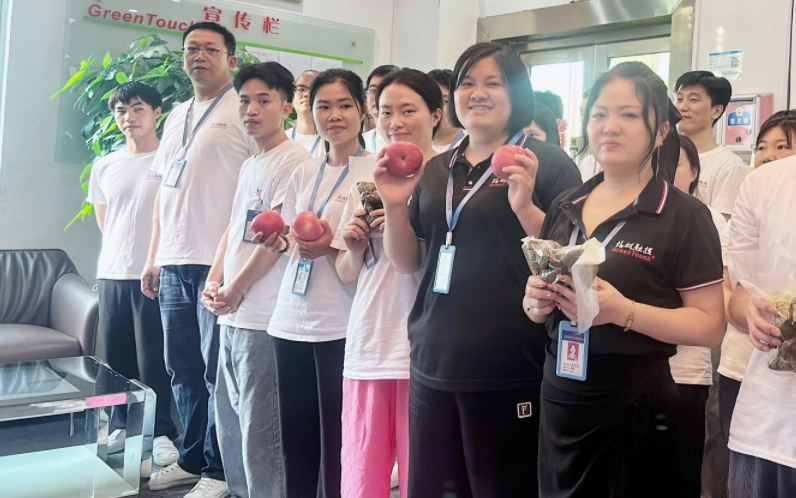 Kegiatan Festival Perahu Naga GreenTouch