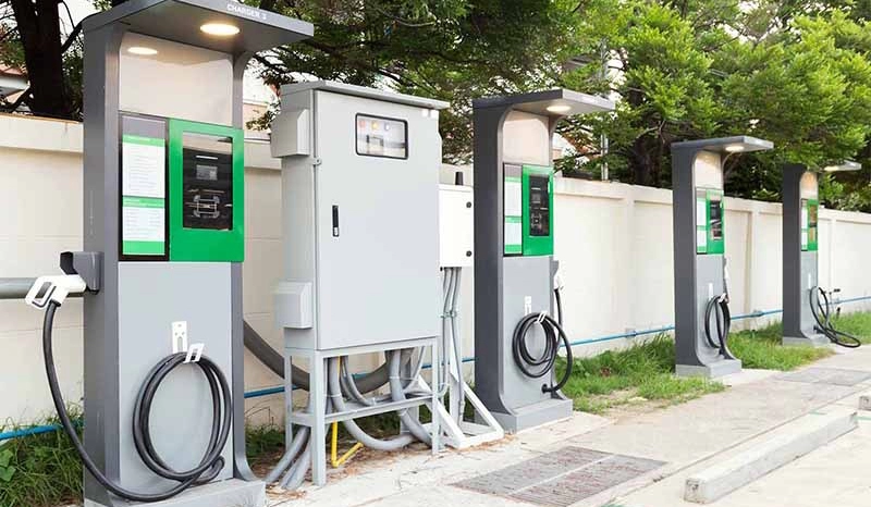 Tren inovasi dan pengembangan tampilan tiang pengisian daya