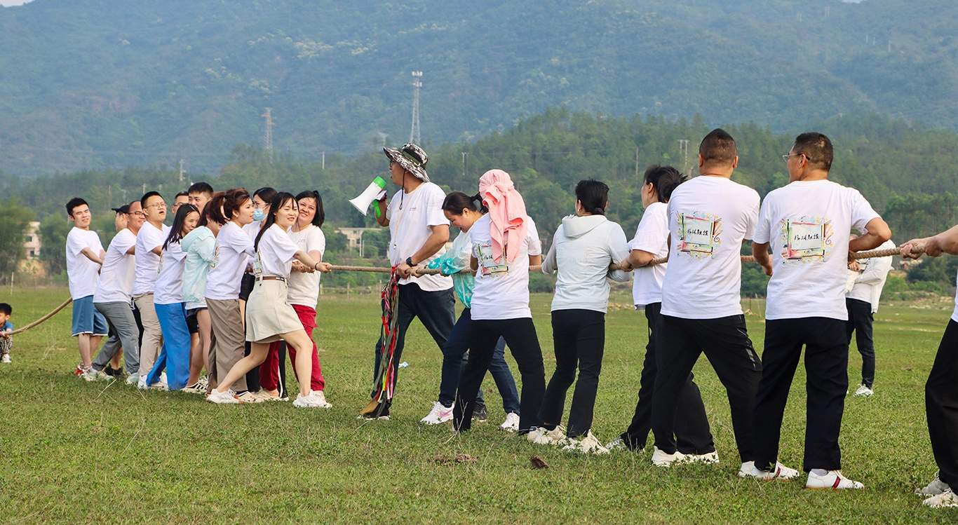 Kegiatan Membangun Tim Perusahaan GreenTouch 2024 - Sesi Permainan